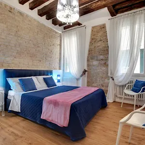 Charming Castello Apartments By Wonderful Italy Venise
